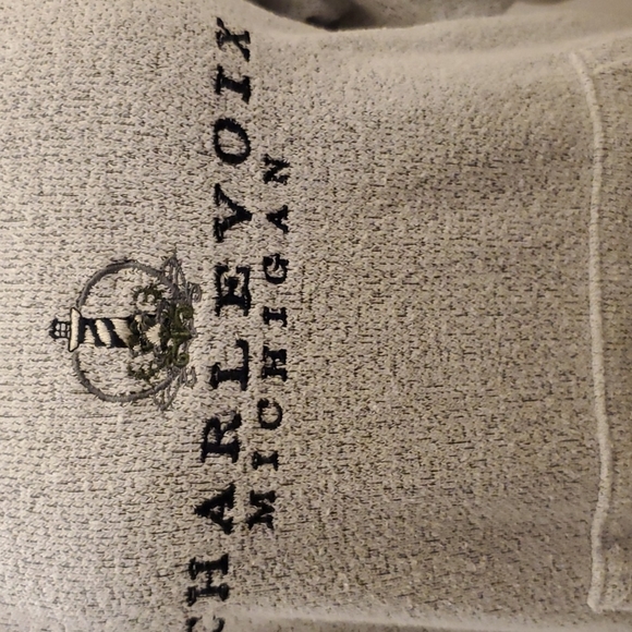 Embroidered "Charlevoix Michigan" Sweatshirt Excellent Condition - Picture 3 of 4